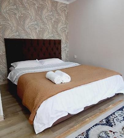 Cosy flat Apartment Semei Exterior foto