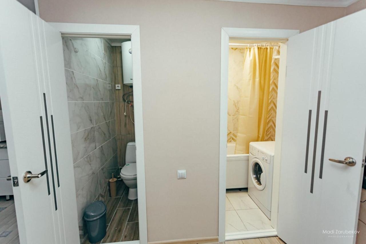 Cosy flat Apartment Semei Exterior foto